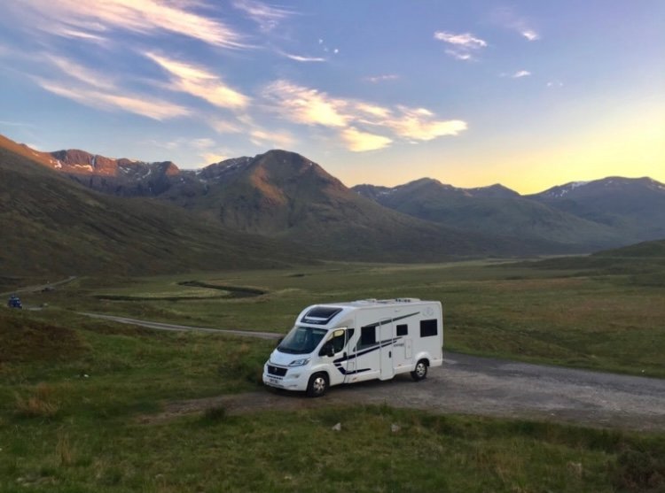 Motorhome vs Campervan: Which Should You Buy?